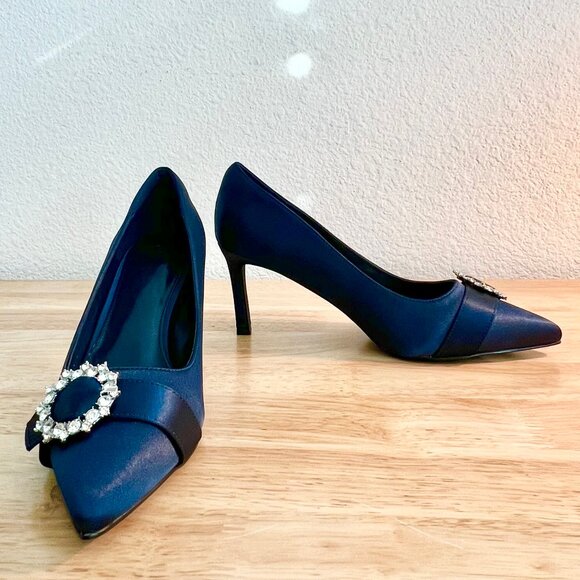 Women's 8US Pointed Toe Rhinestone Embellished Jewel Sapphire Blue Satin Pump - Picture 6 of 10